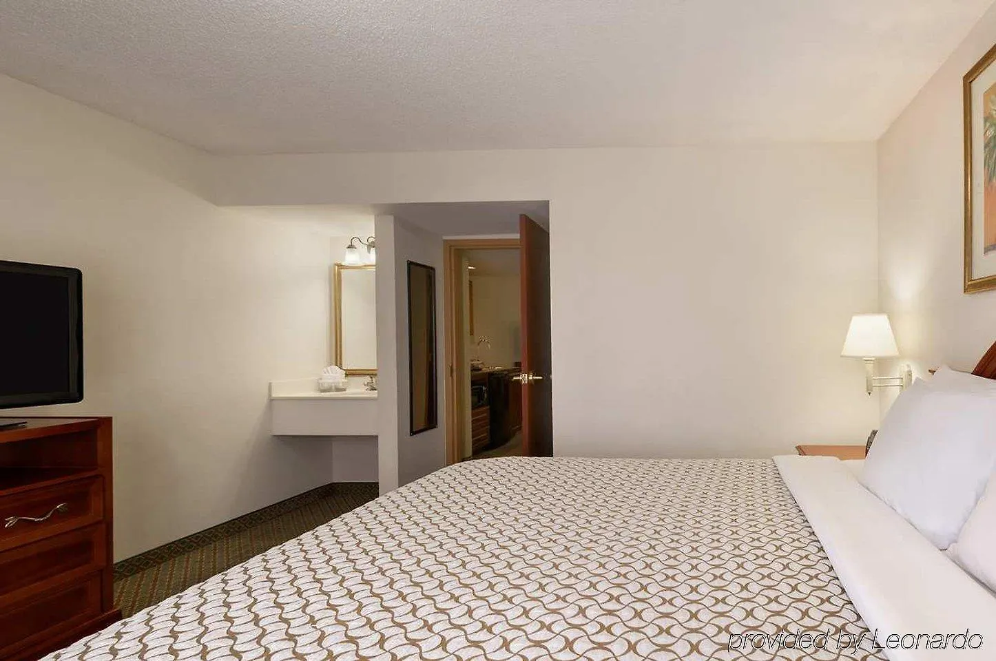 Embassy By Hilton Destin Miramar 3*