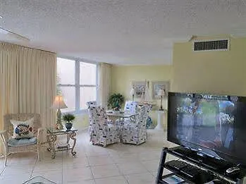 Holiday home Magnolia House At Pointe I
