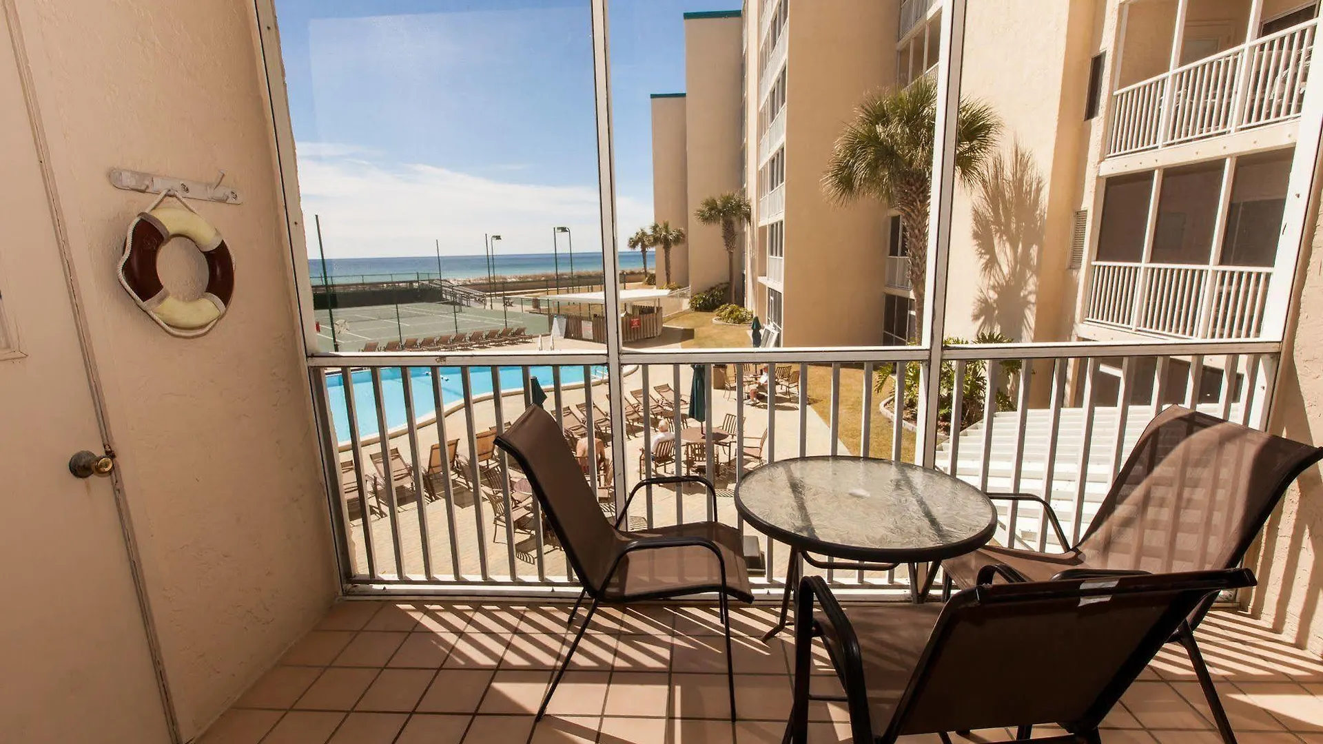 Surf & Racquet Club 416 By Realjoy
