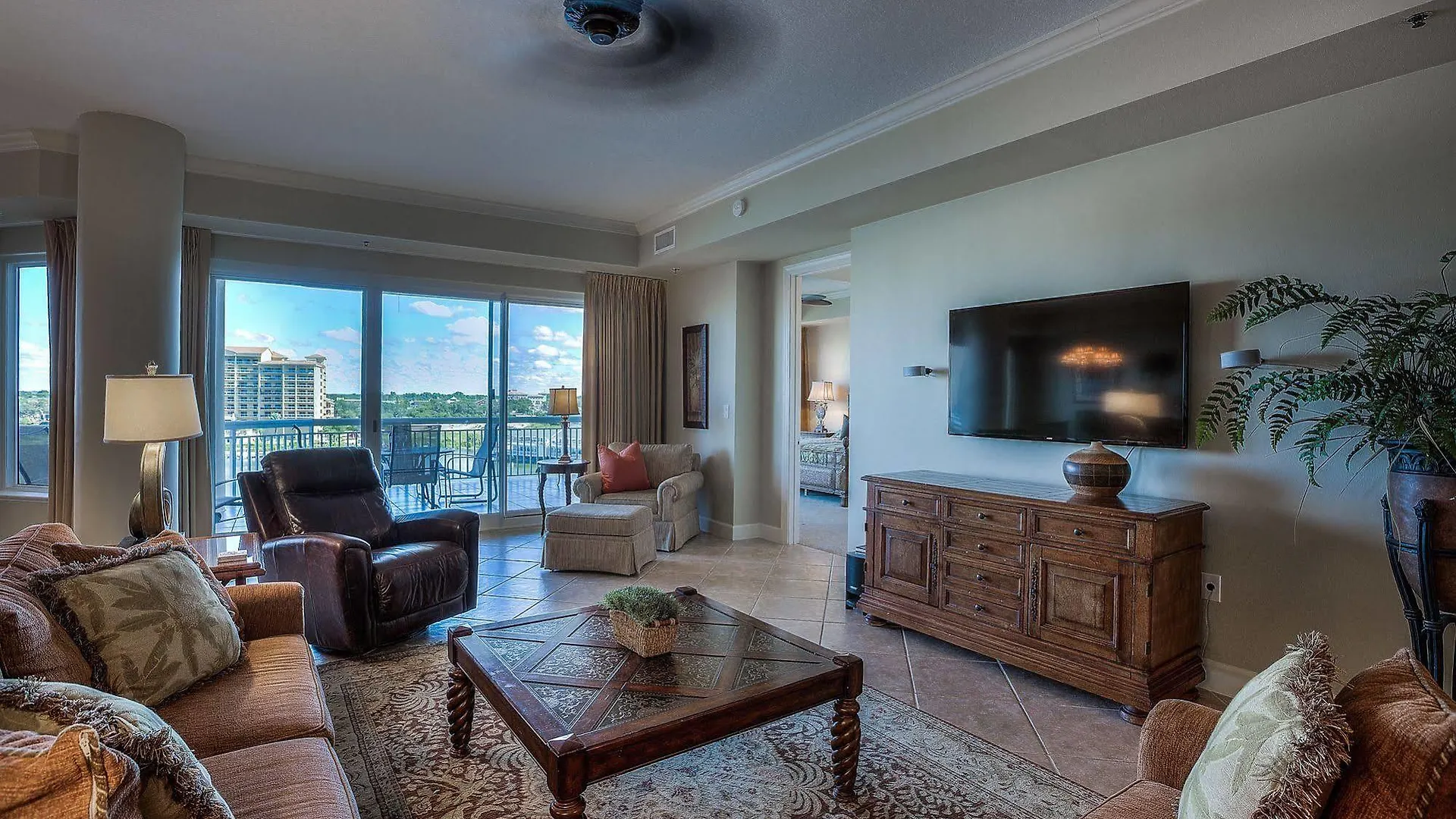 Harbor Landing By Isle 4*