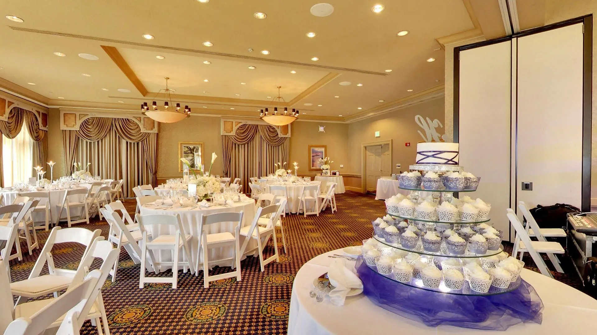 Emerald Grande At Harborwalk Village