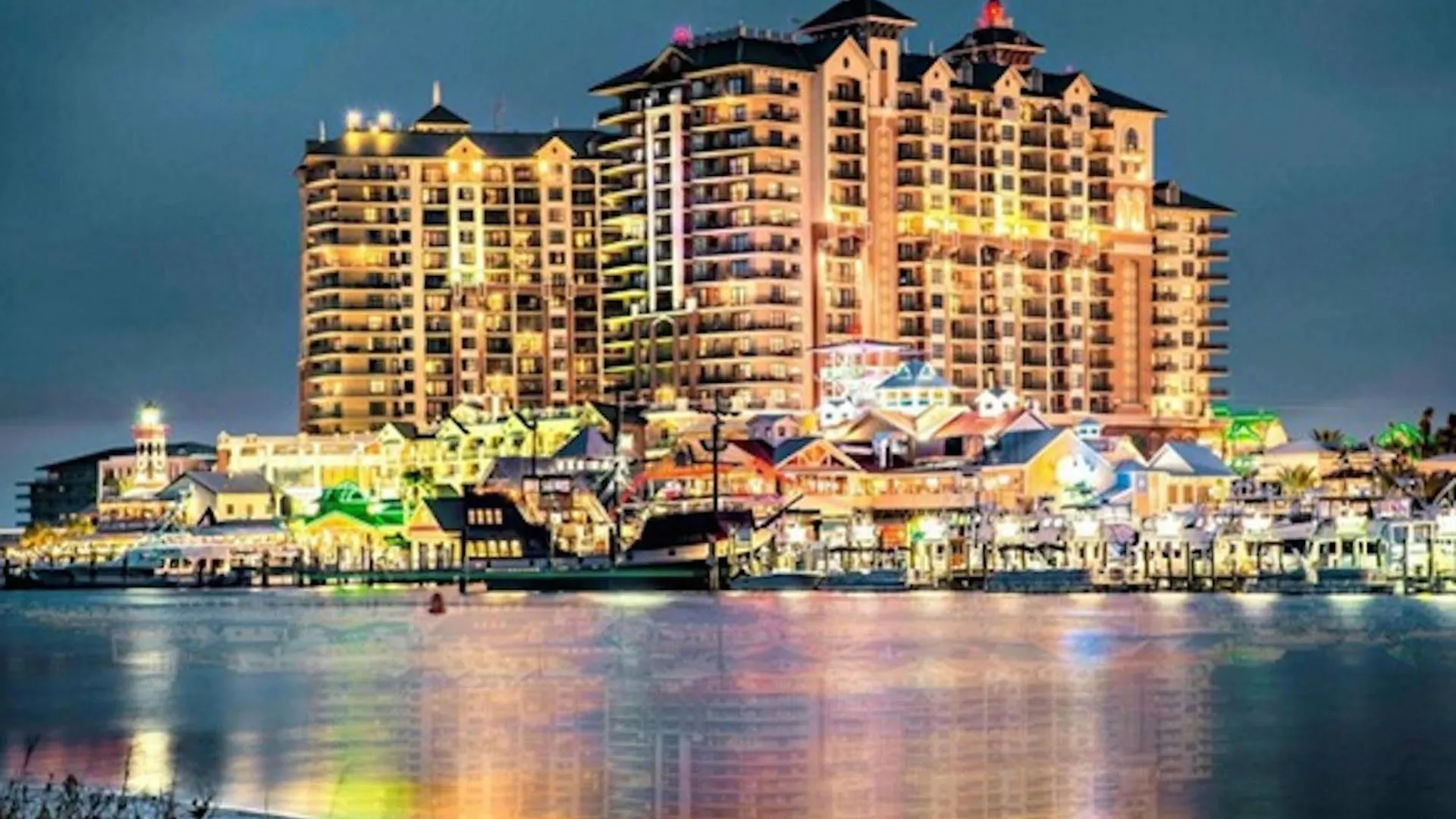 Emerald Grande At Harborwalk Village