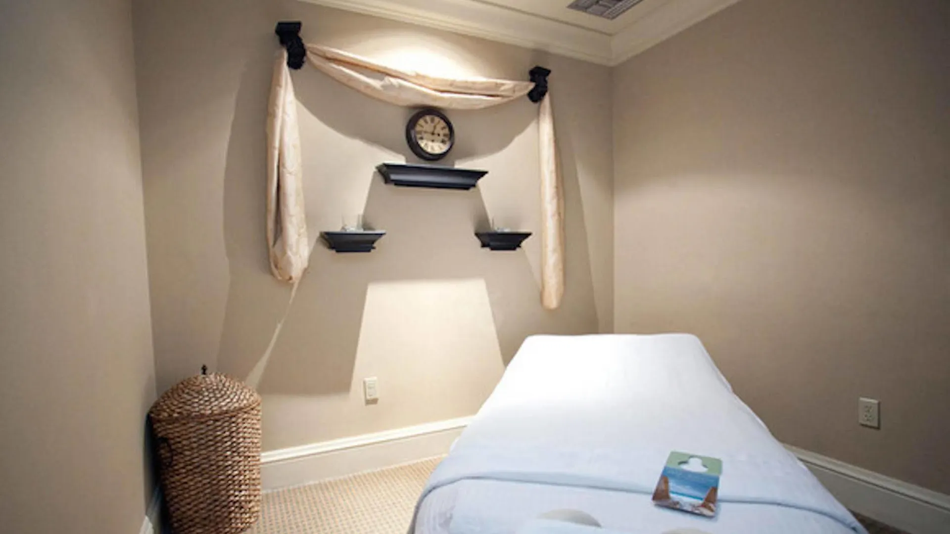Emerald Grande At Harborwalk Village 3* Destin