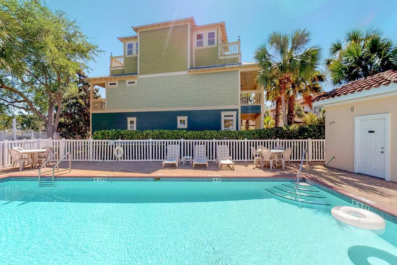 Holiday home 2 Bed 2 Bath Vacation In *