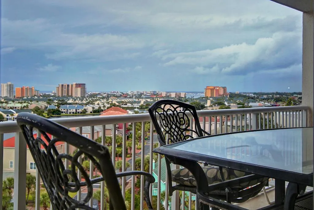 The Terrace At Pelican Aparthotel 4*
