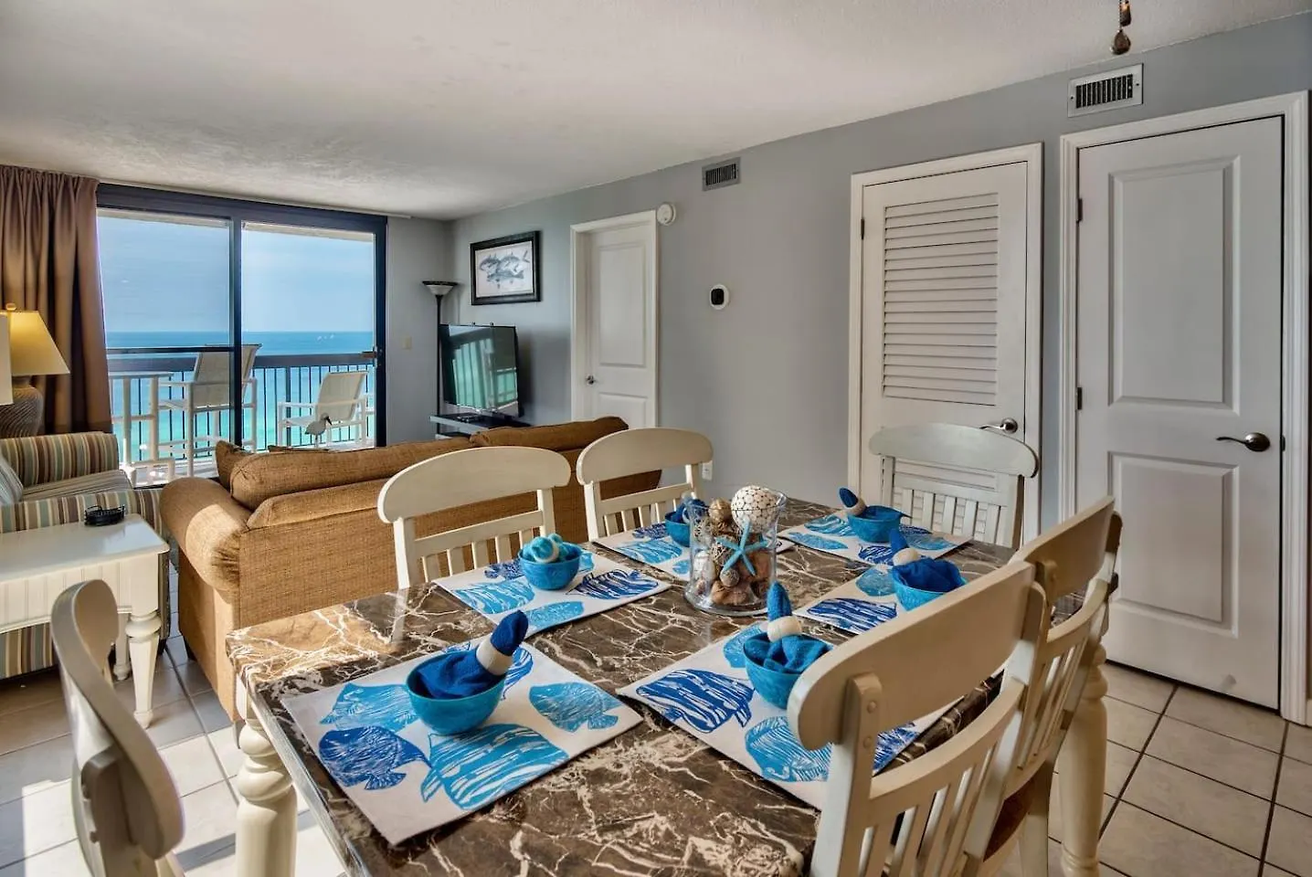 Daire Sundestin Resort, 2 Bedroom, Gulf Front, 12th Floor, Corner