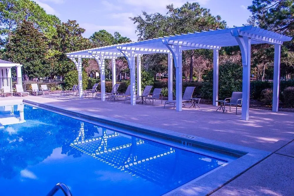1366 Laurel Grove * Destin