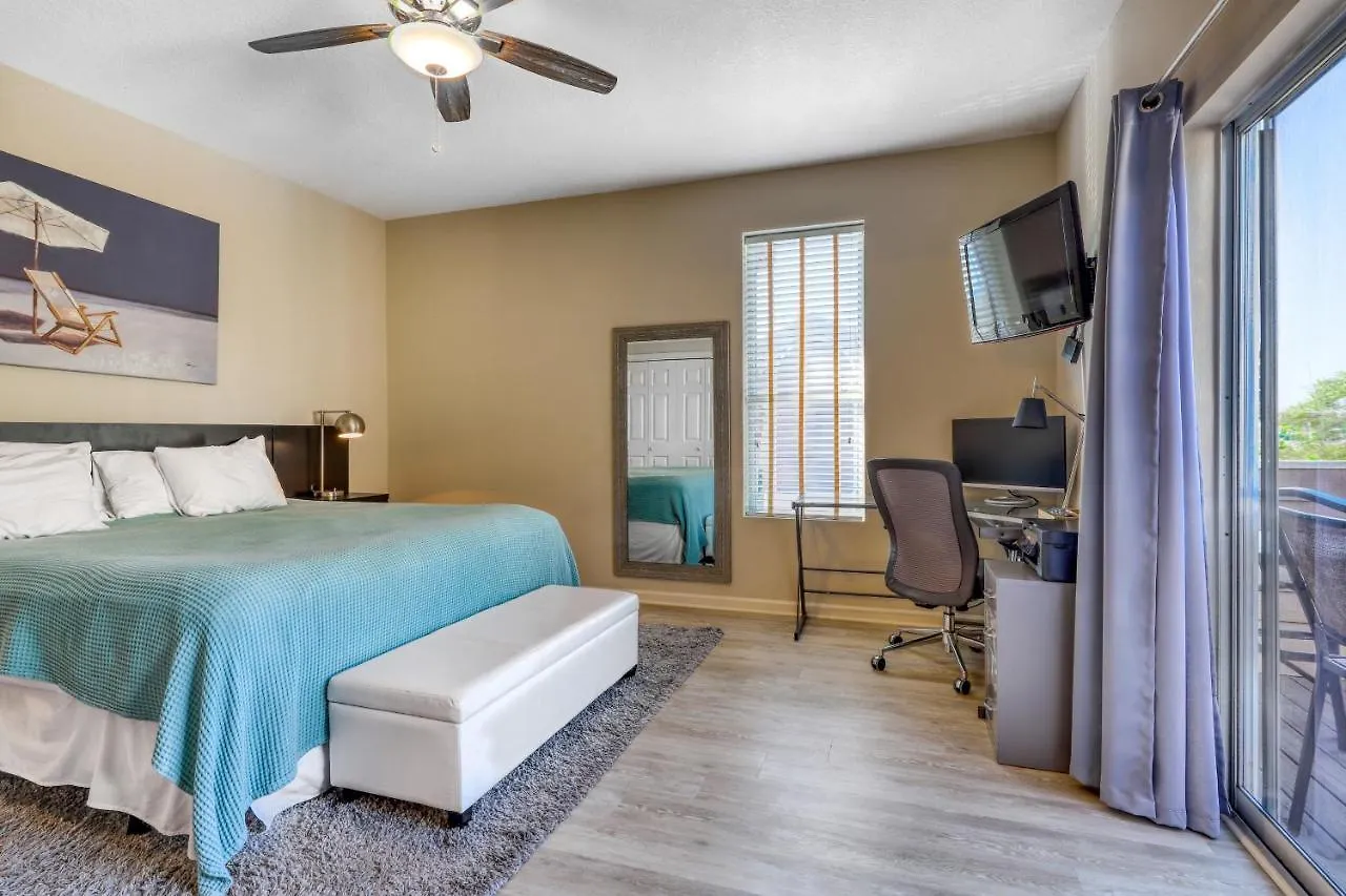 Pointe Apartment