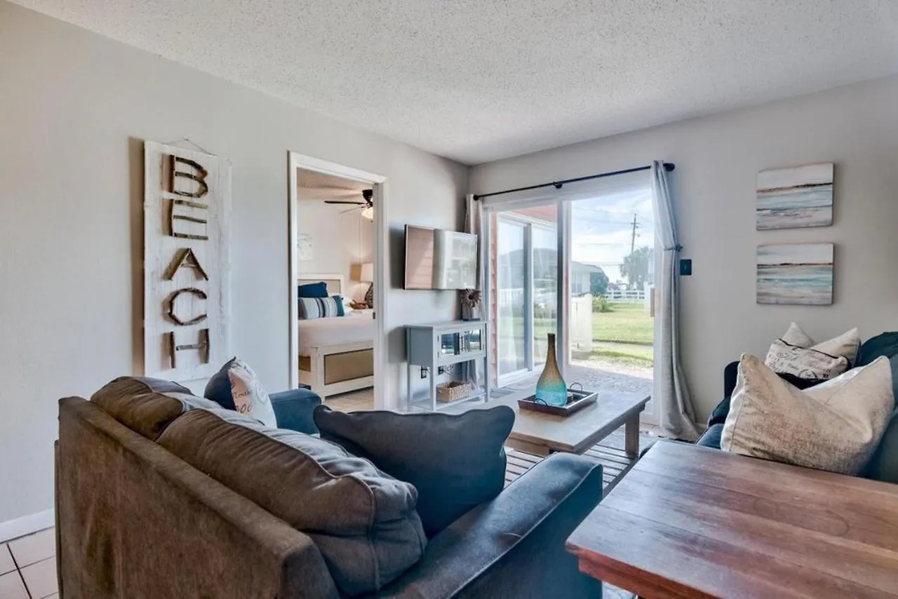 Tradewinds Apartment