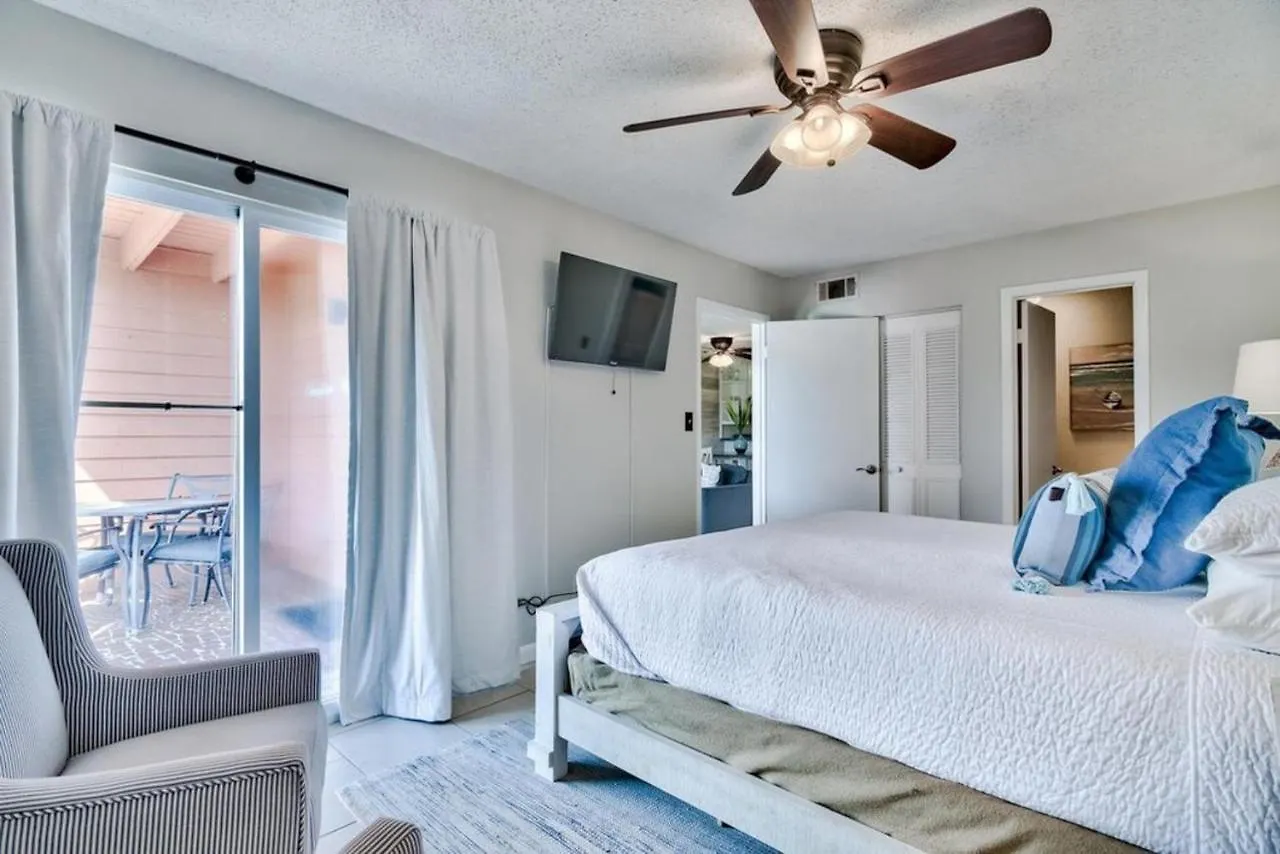 Apartment Tradewinds