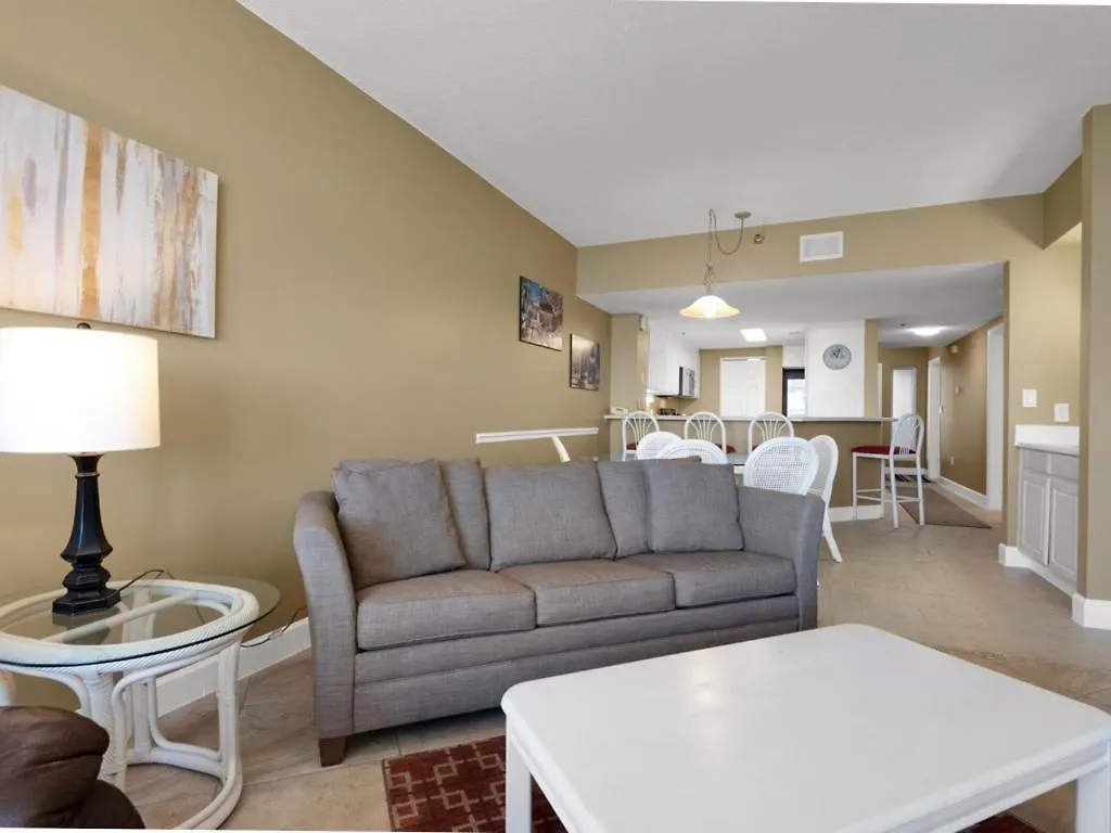 Jade East Apartment *