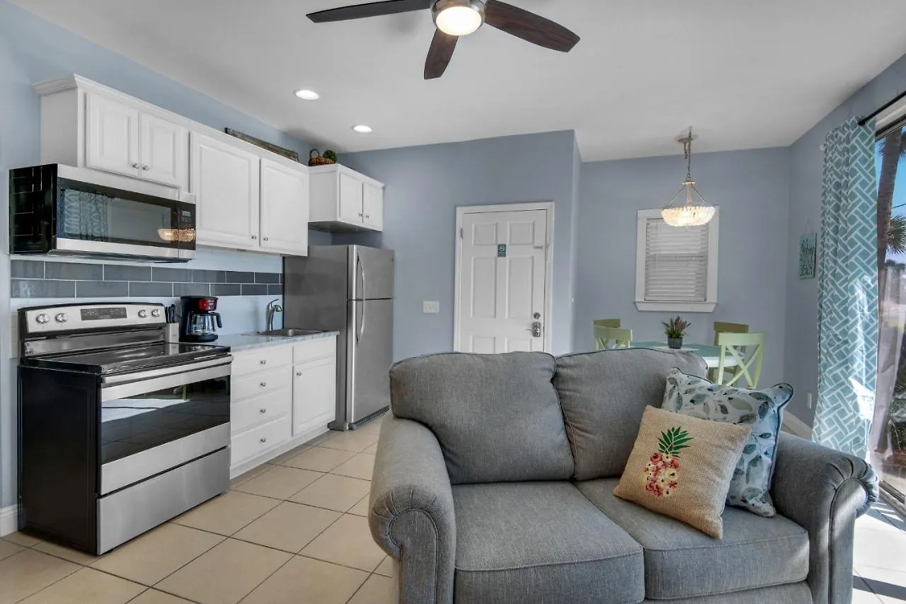 Apartment Nantucket Cottages 7b *