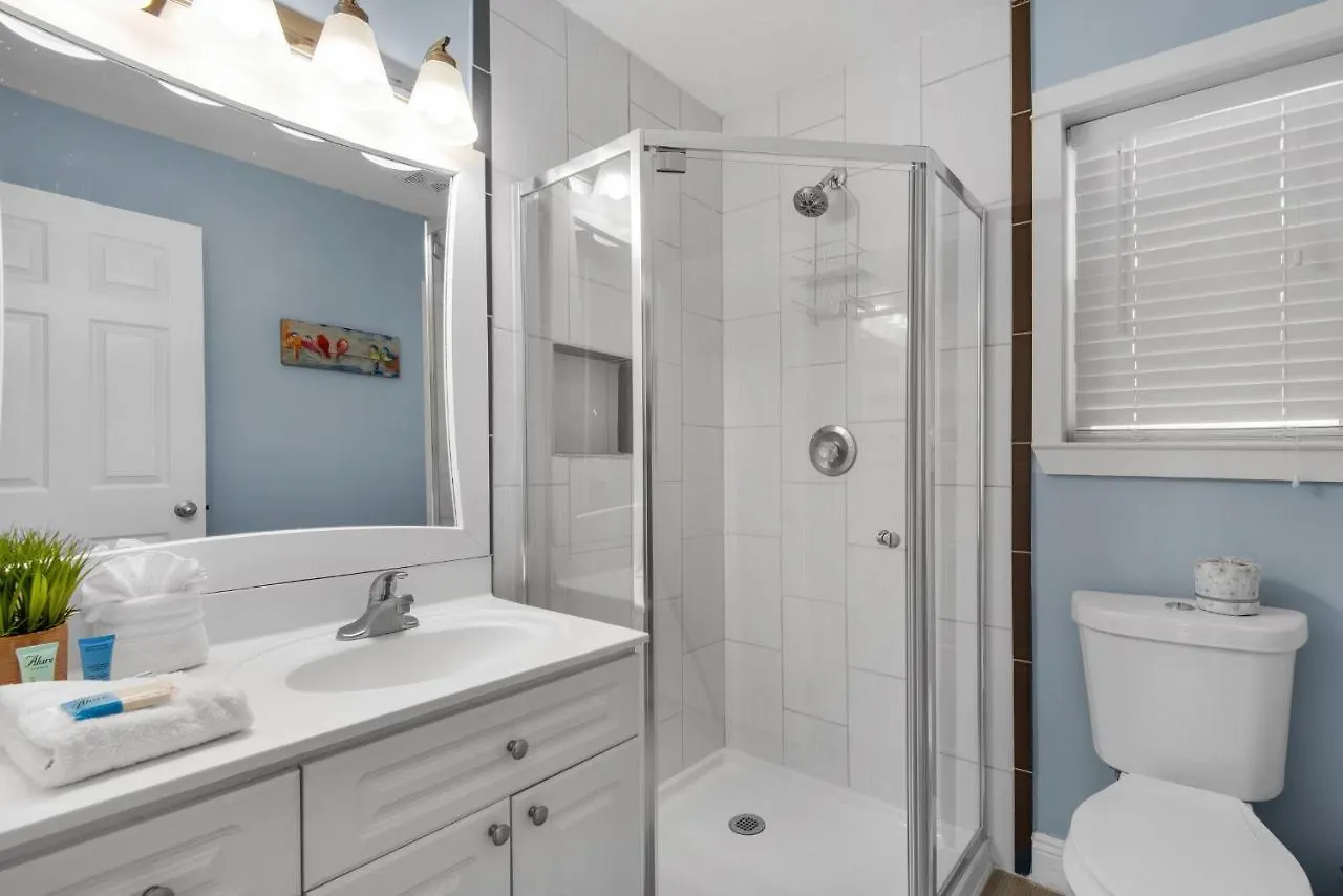 Apartment Nantucket Cottages 7b *