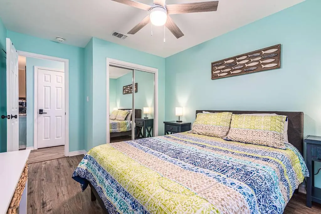Zula Breeze: Beachfront Pet-friendly Retreat With Pool *