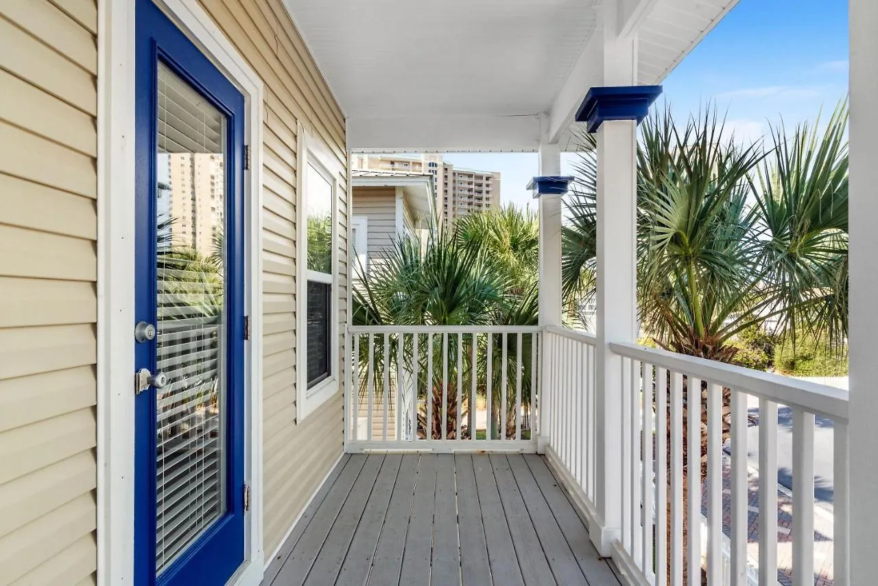 3-story Retreat Home, Walk To Beach, Gulf Views, Free Wifi! Casa vacanze Destin