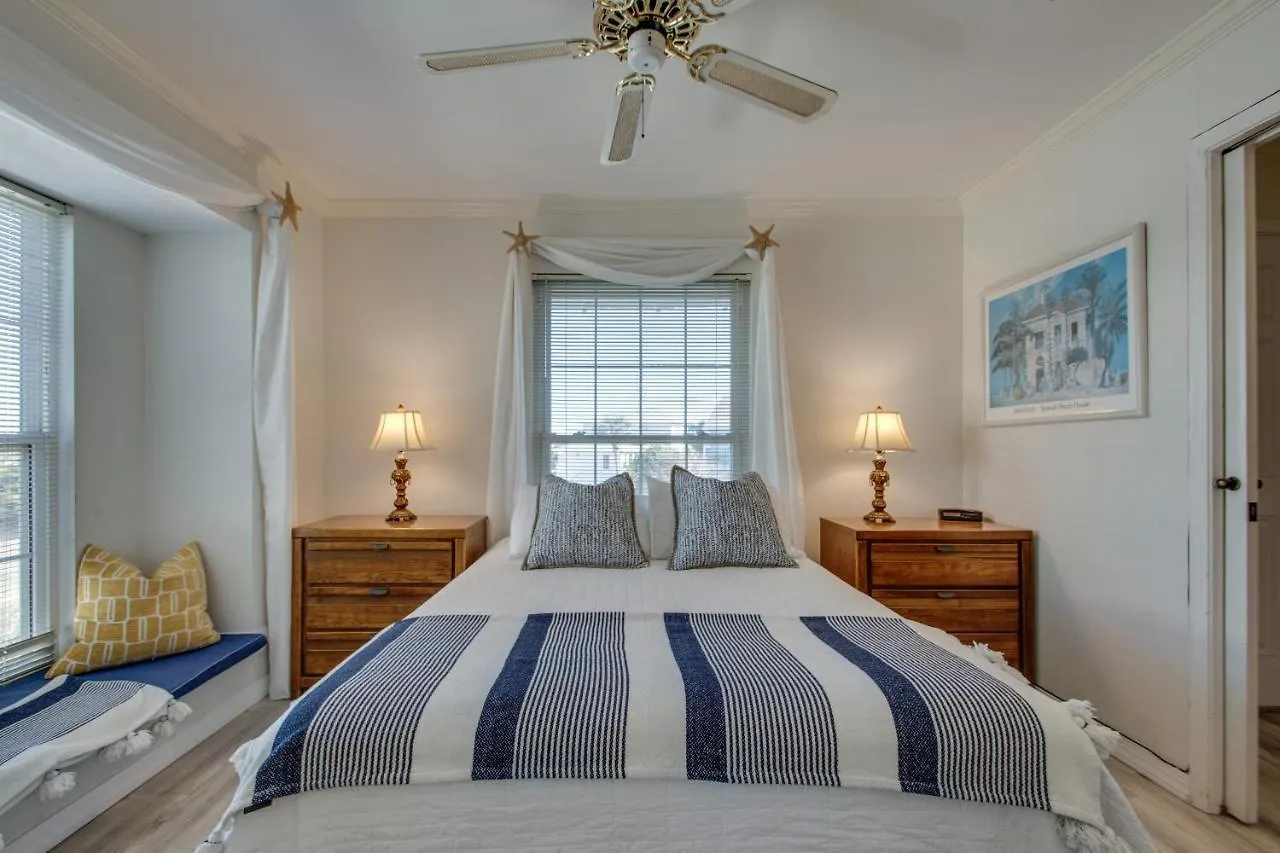 Summer Breeze 312 Apartment *