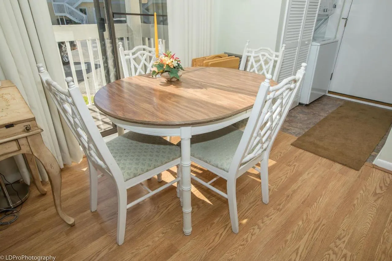 Sandpiper Cove 1064 *