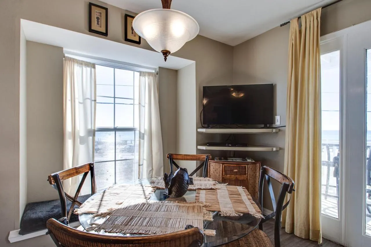 Summer Breeze 201 Apartment *