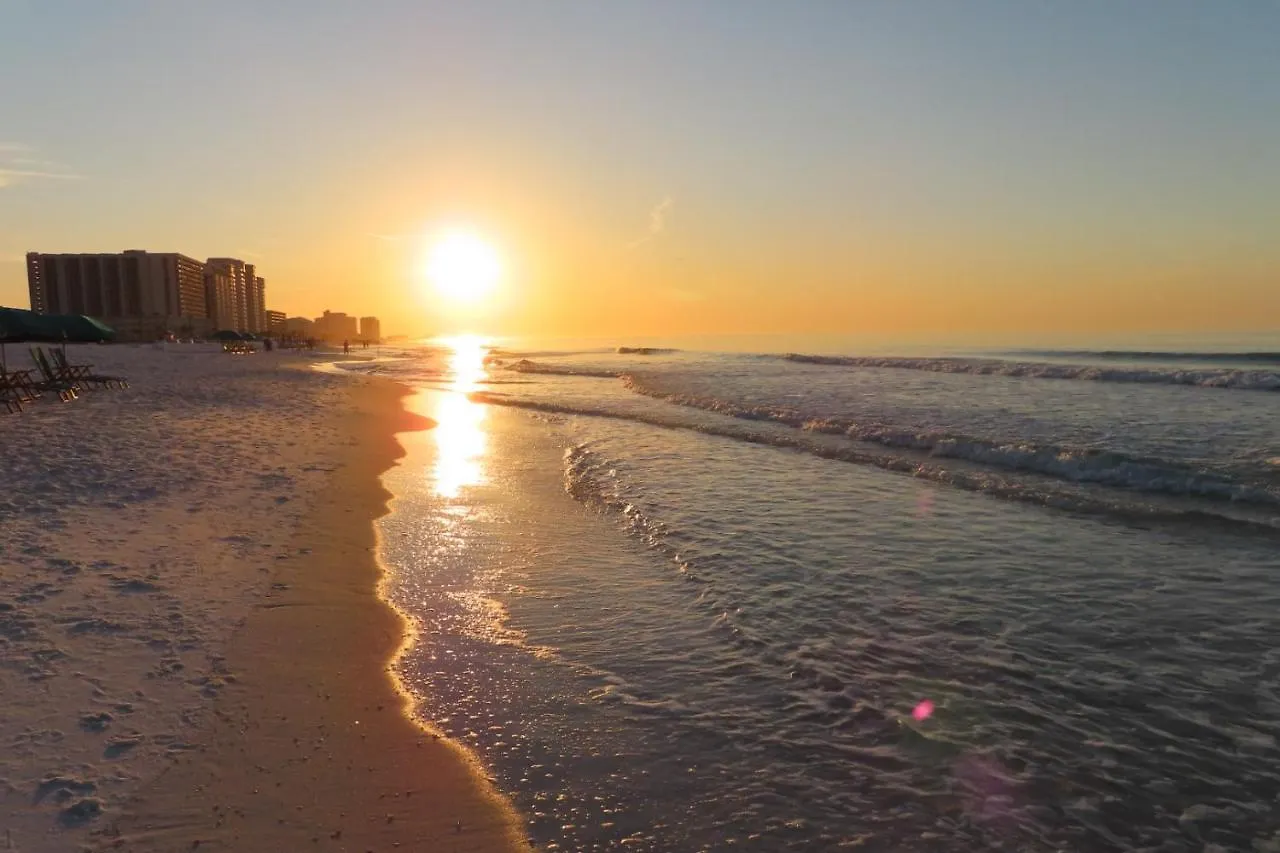 Just Updated - Beachfront Ocean View, 19th Floor *