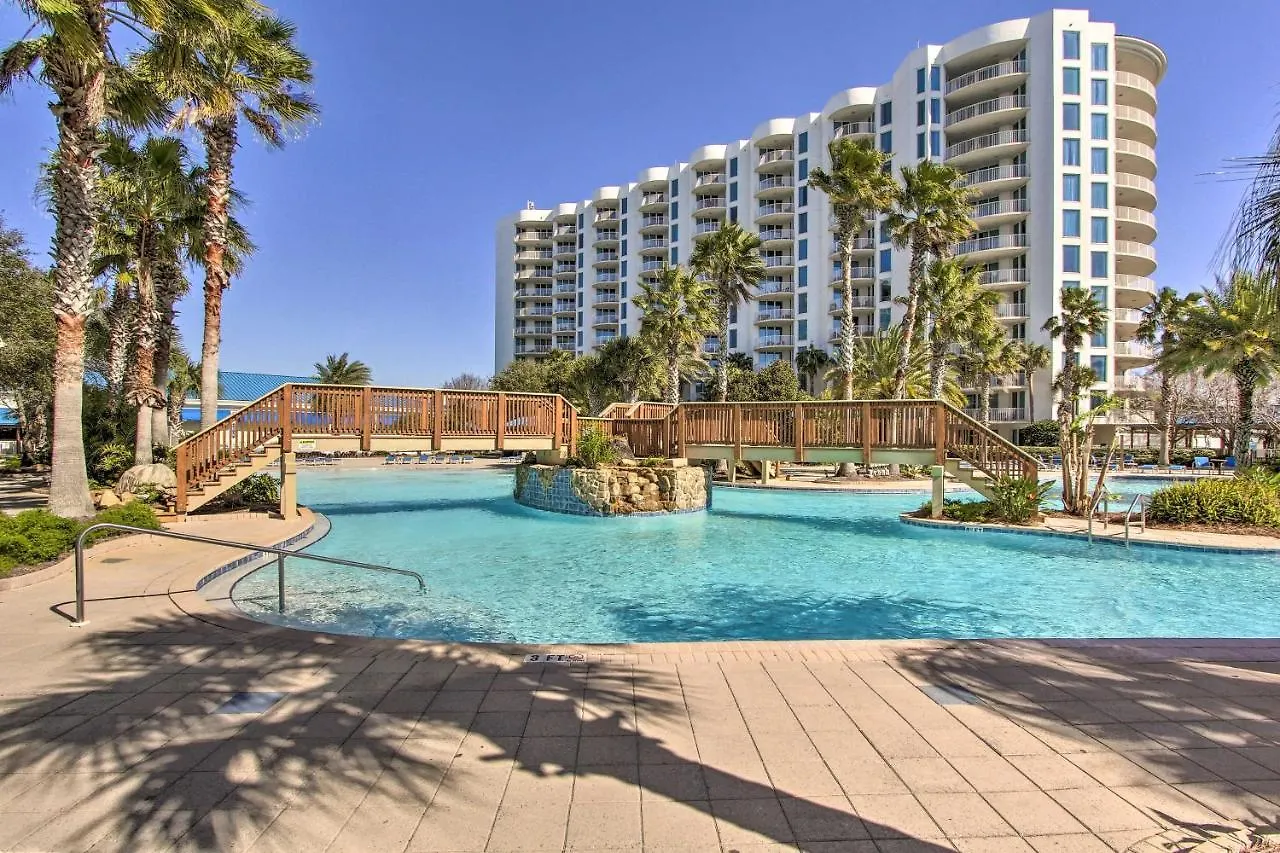 Apartment With Amenities And Pool Less Than Half Mi To *