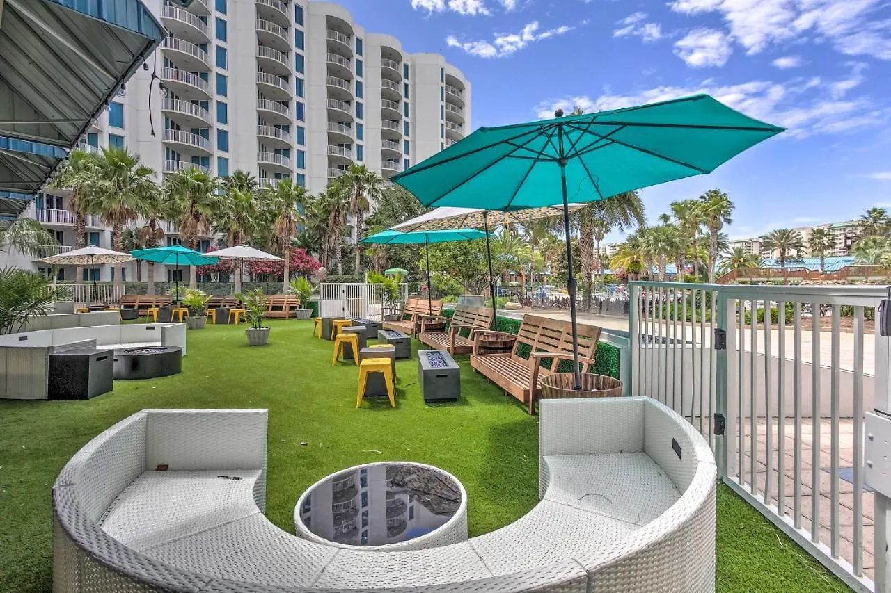 With Amenities And Pool Less Than Half Mi To Apartment
