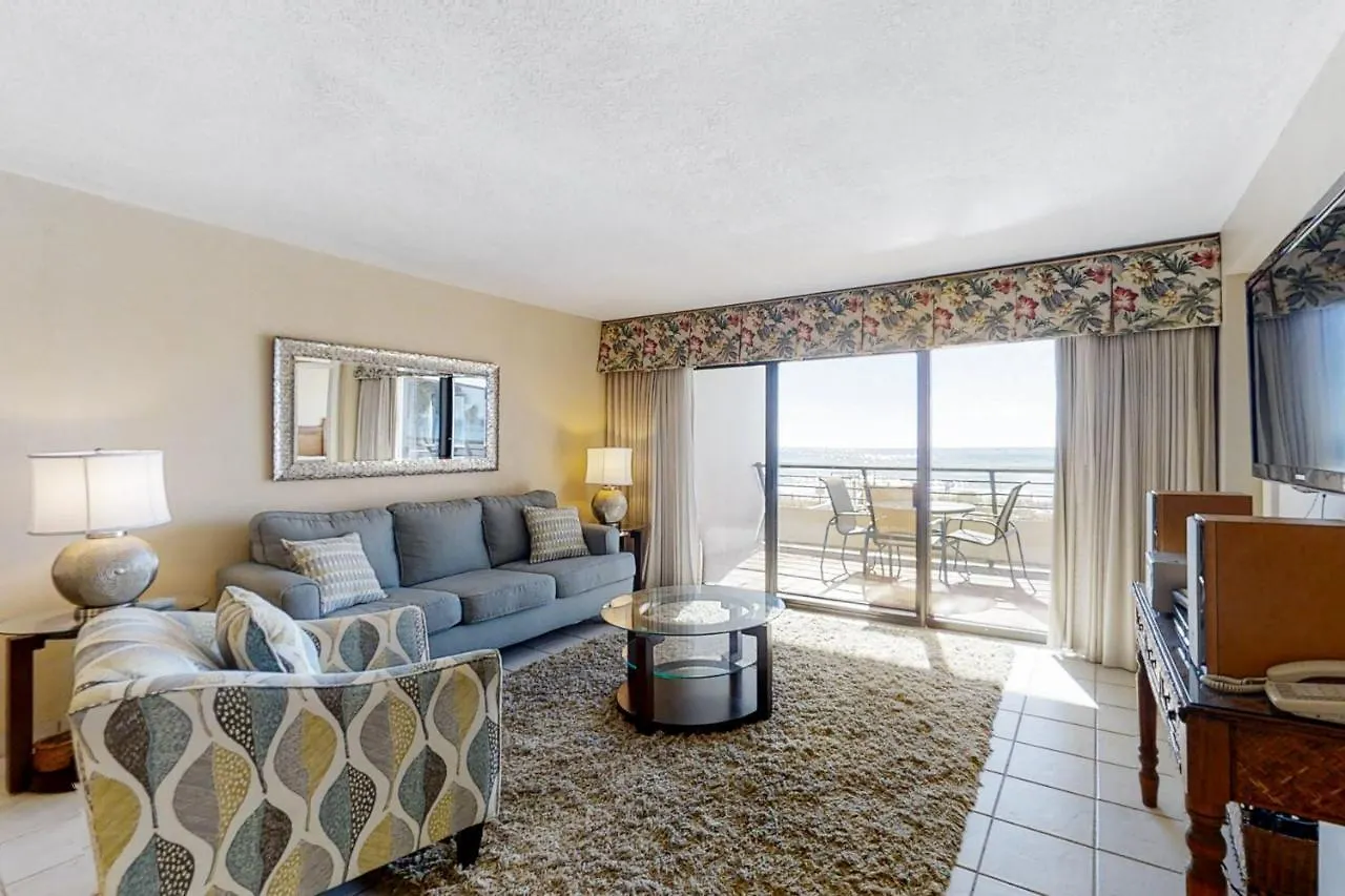 Emerald Towers Apartment *