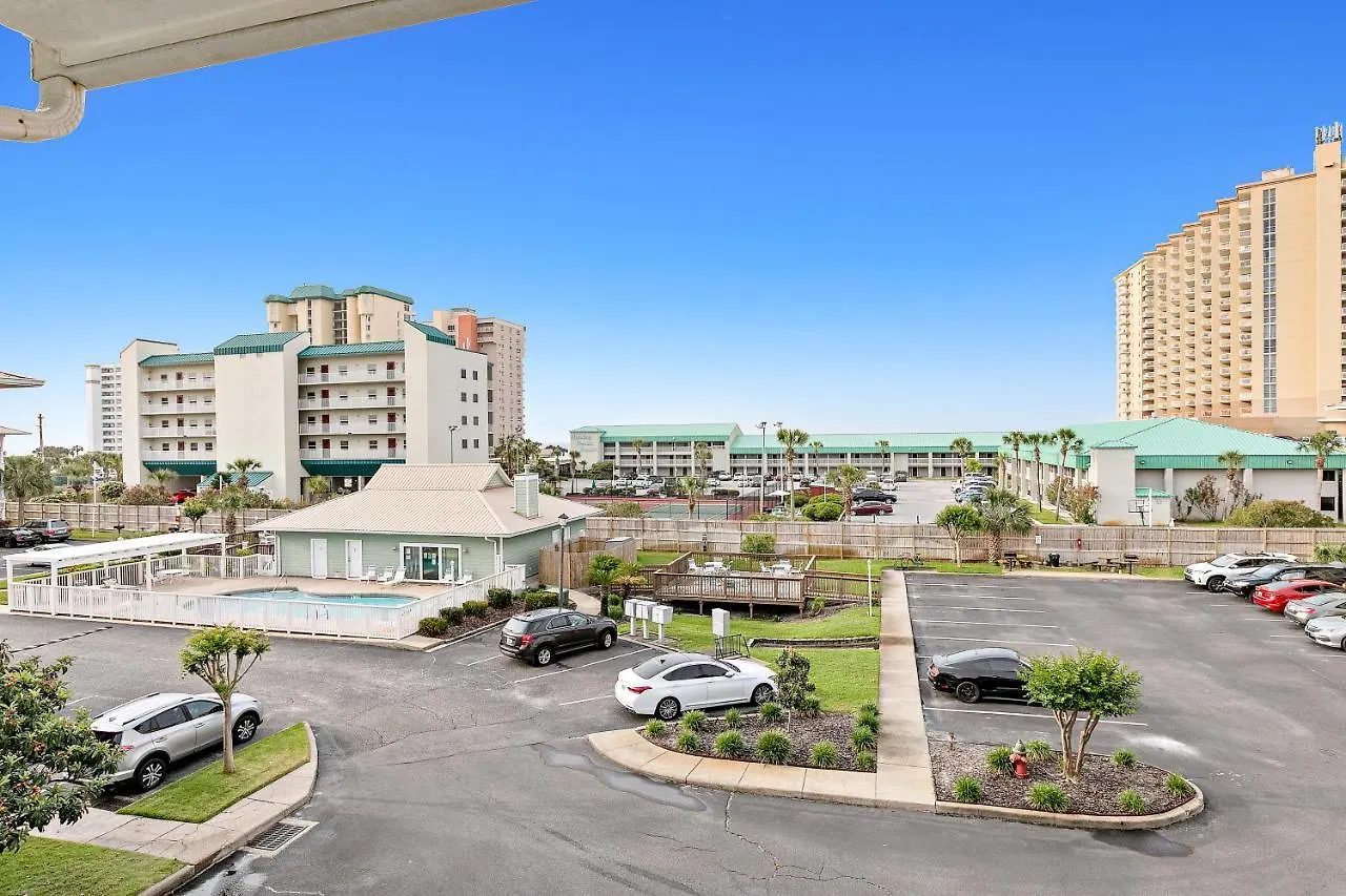 St Martin Beachwalk * Destin