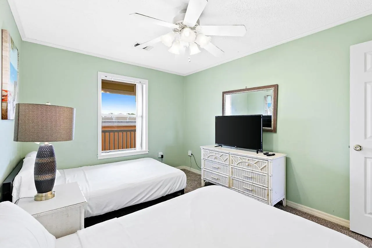 St Martin Beachwalk * Destin