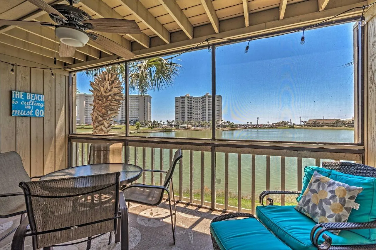 Beachy Lakefront Escape - Walk To The Shore! Villa Destin