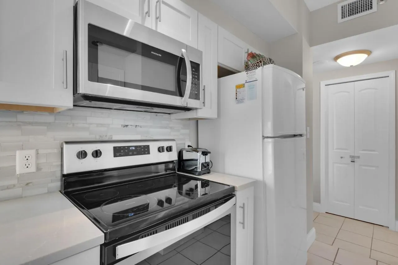 Surfside 609 Apartment