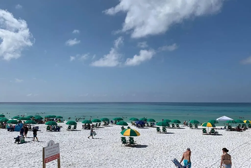 Jewel 5bd-3 1/2 Bath -5 Min Walk To Beach! Prázdninový dům Destin