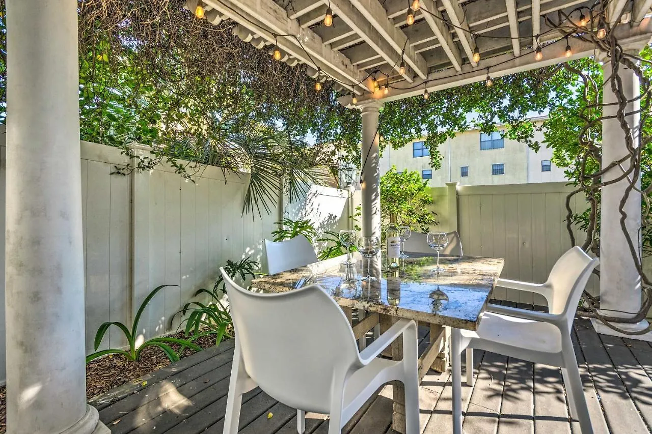 Sugar Beach Haven - Walk To Beach! Holiday home *