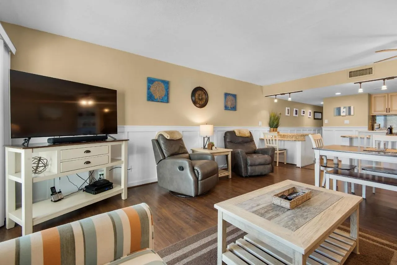 Apartment Surf And Racquet Club 412