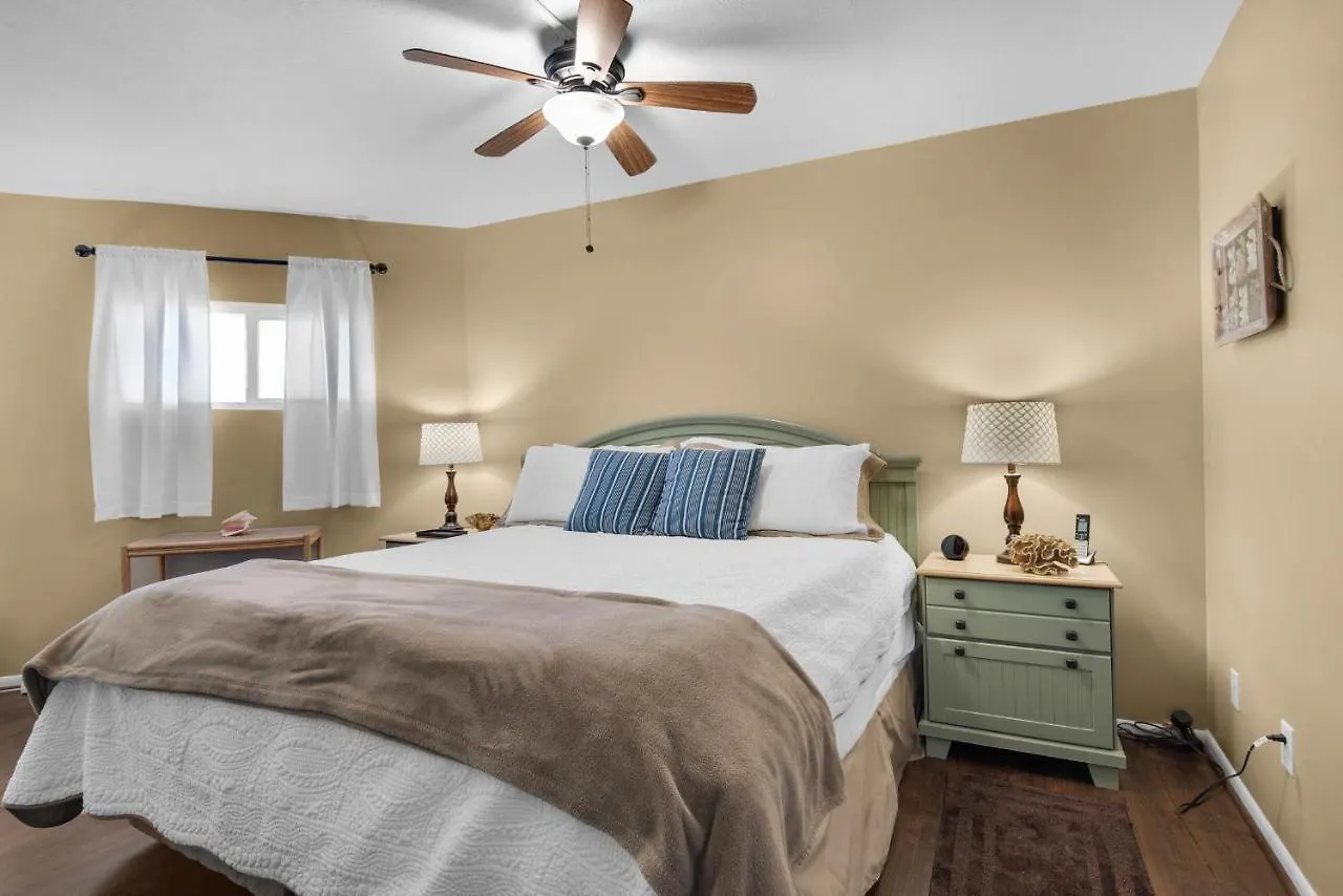 Surf And Racquet Club 412 Apartment *