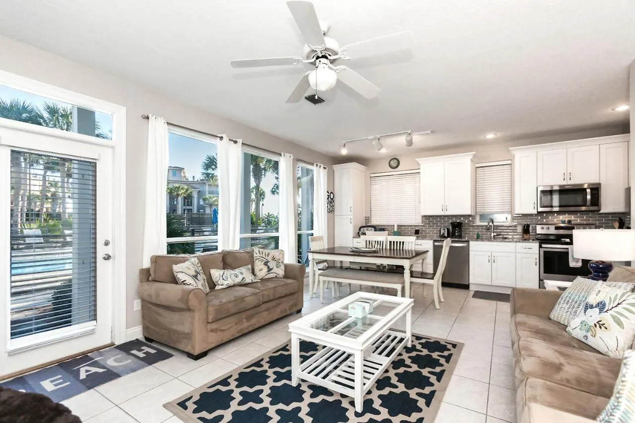 Holiday home Destiny 11b