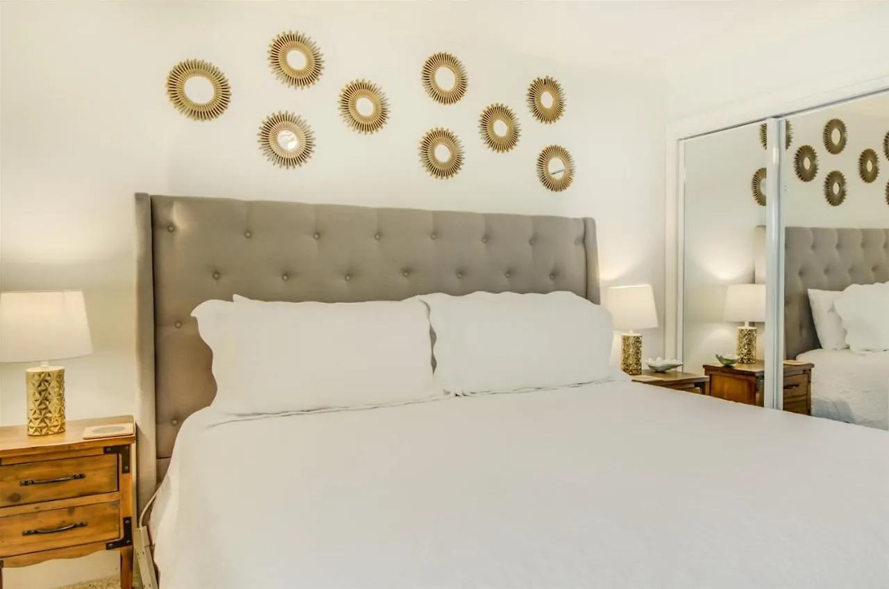 10 A, One Bedroom *
