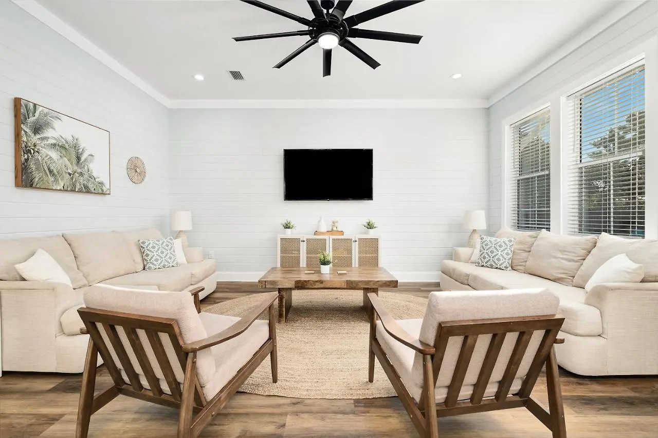 Walk2beach, Private Htd Pool, Firepit, Arcade, 5-6 Cars Holiday home Destin