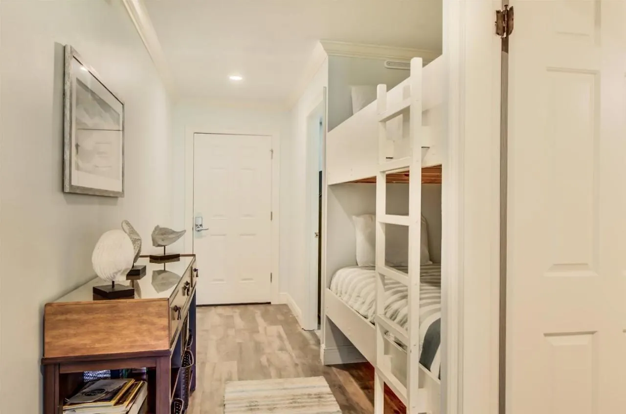 Apartment 10 A, One Bedroom *