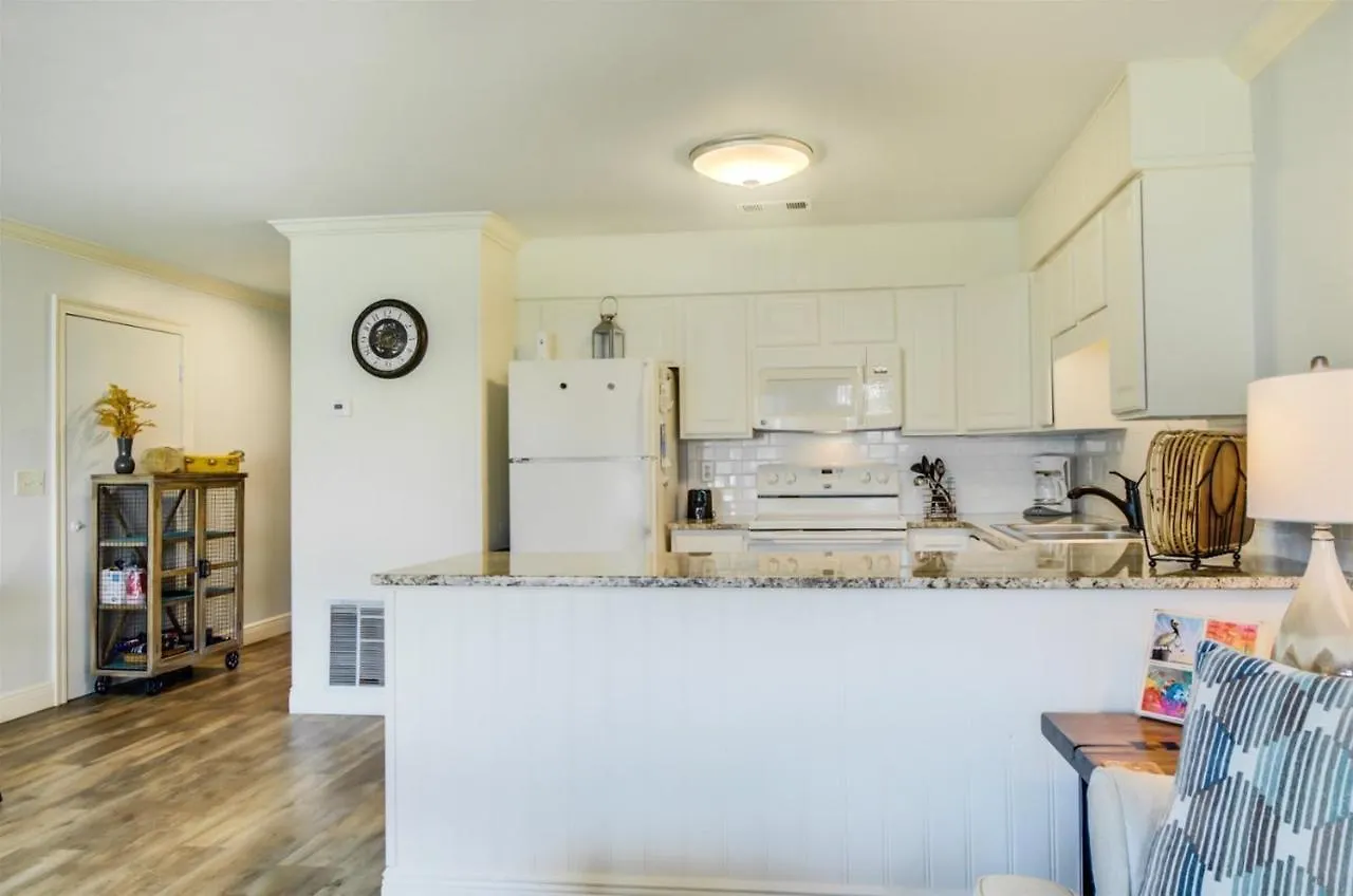 10 A, One Bedroom