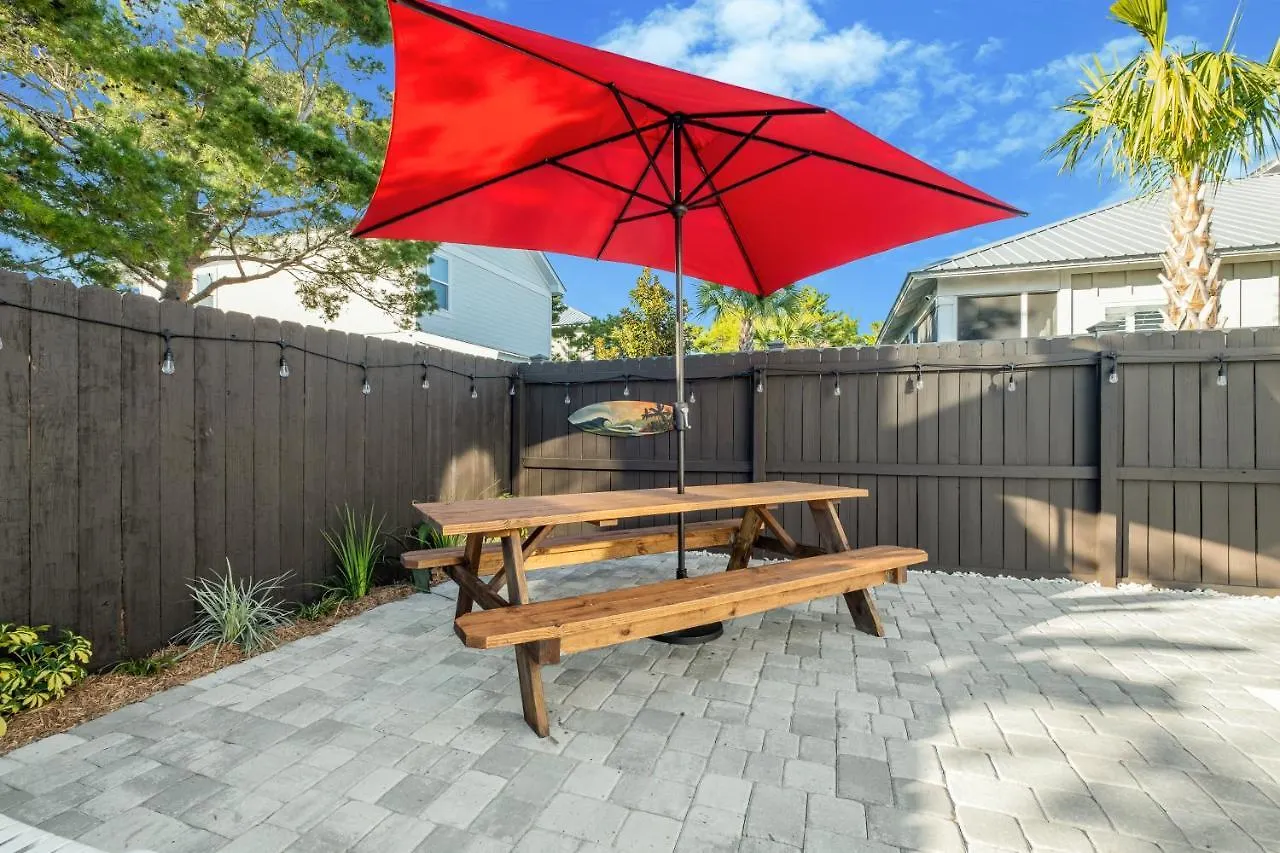 Holiday home Walk2beach, Private Htd Pool, Firepit, Arcade, 5-6 Cars