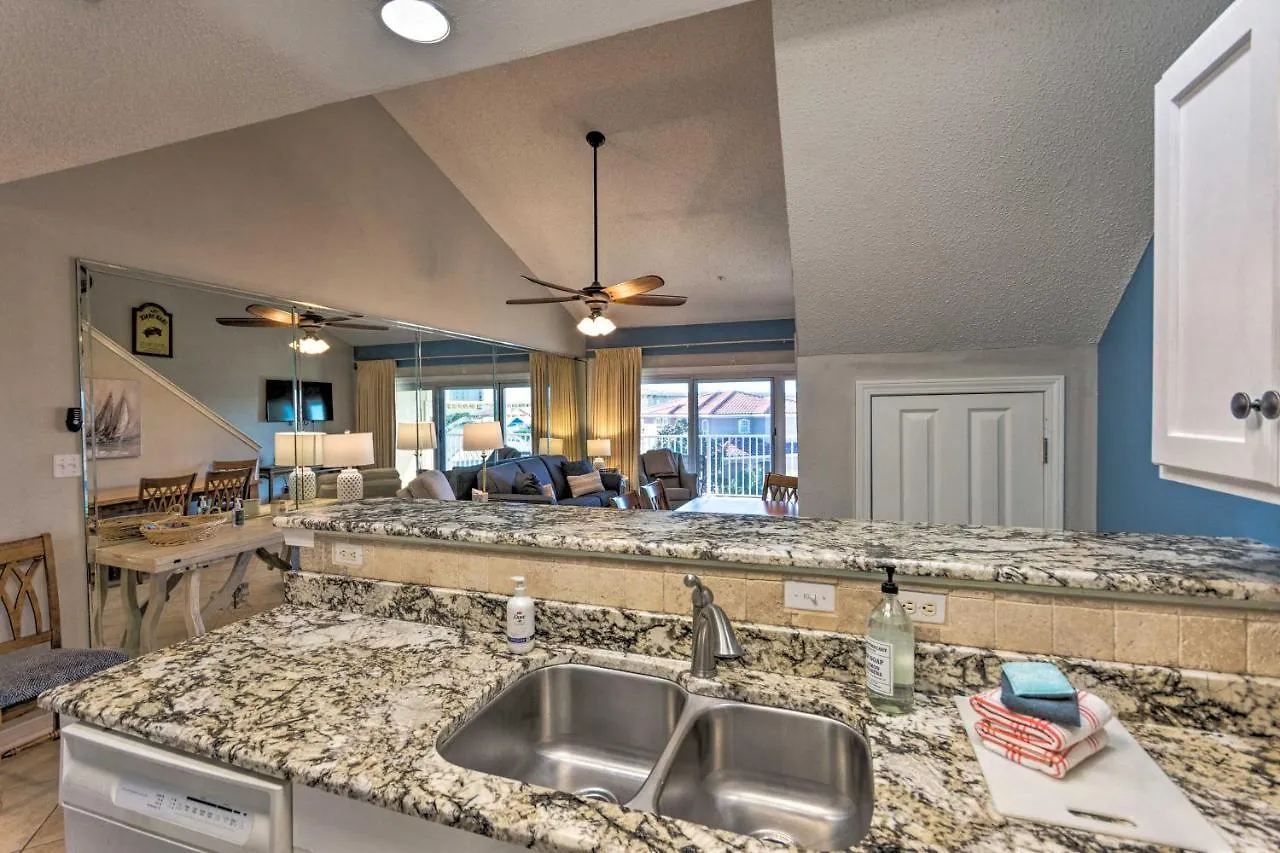Apartment And Pool Access Family-friendly Miramar Destin