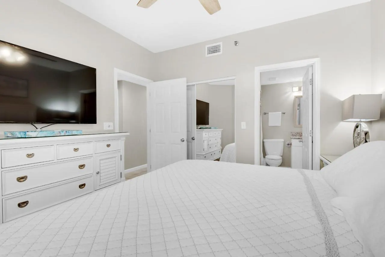 Sterling Sands 111 Apartment *