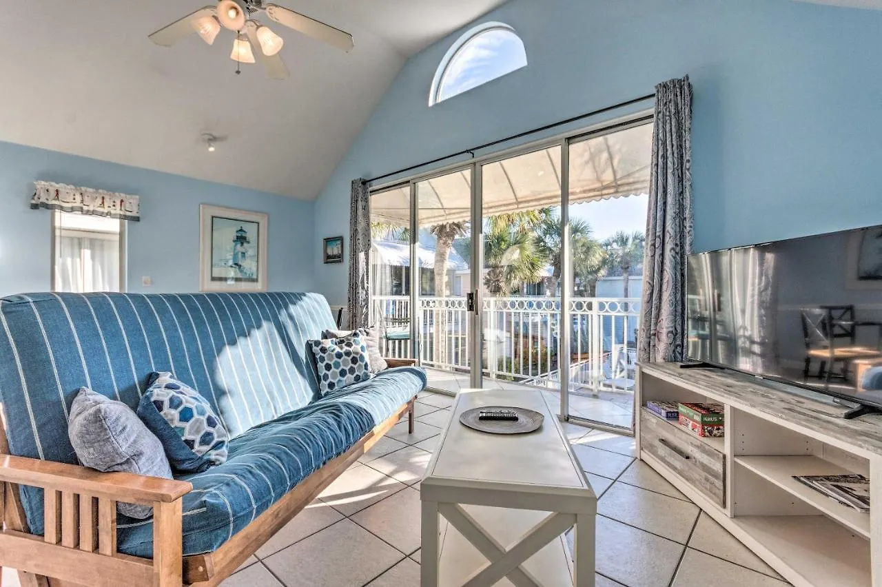 Ferienhaus Charming Walk To Beach And Dining! *