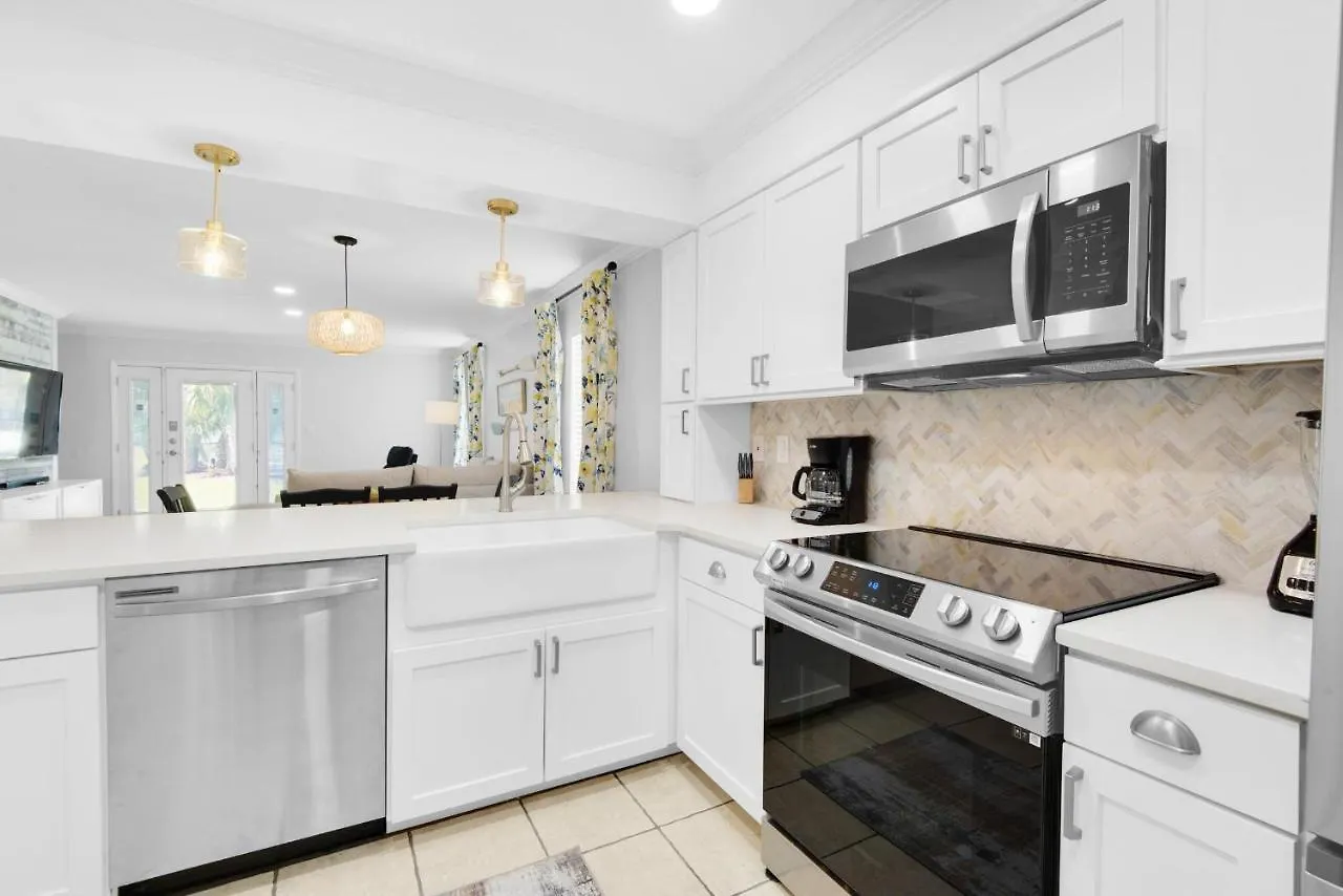 Apartment Summerhouse Townhomes #5 *