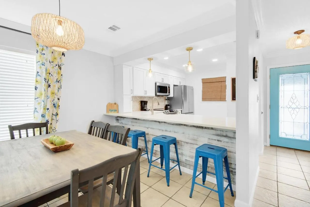 Summerhouse Townhomes #5 Apartment *