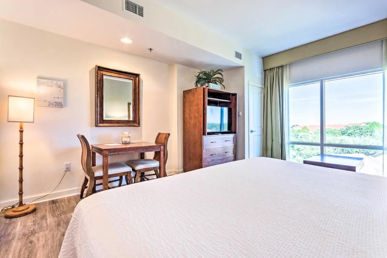 Apartment With Pool Access - Walk To Miramar Beach! *