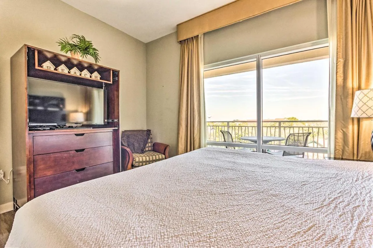 Apartment Miramar Getaway And Balcony And View!