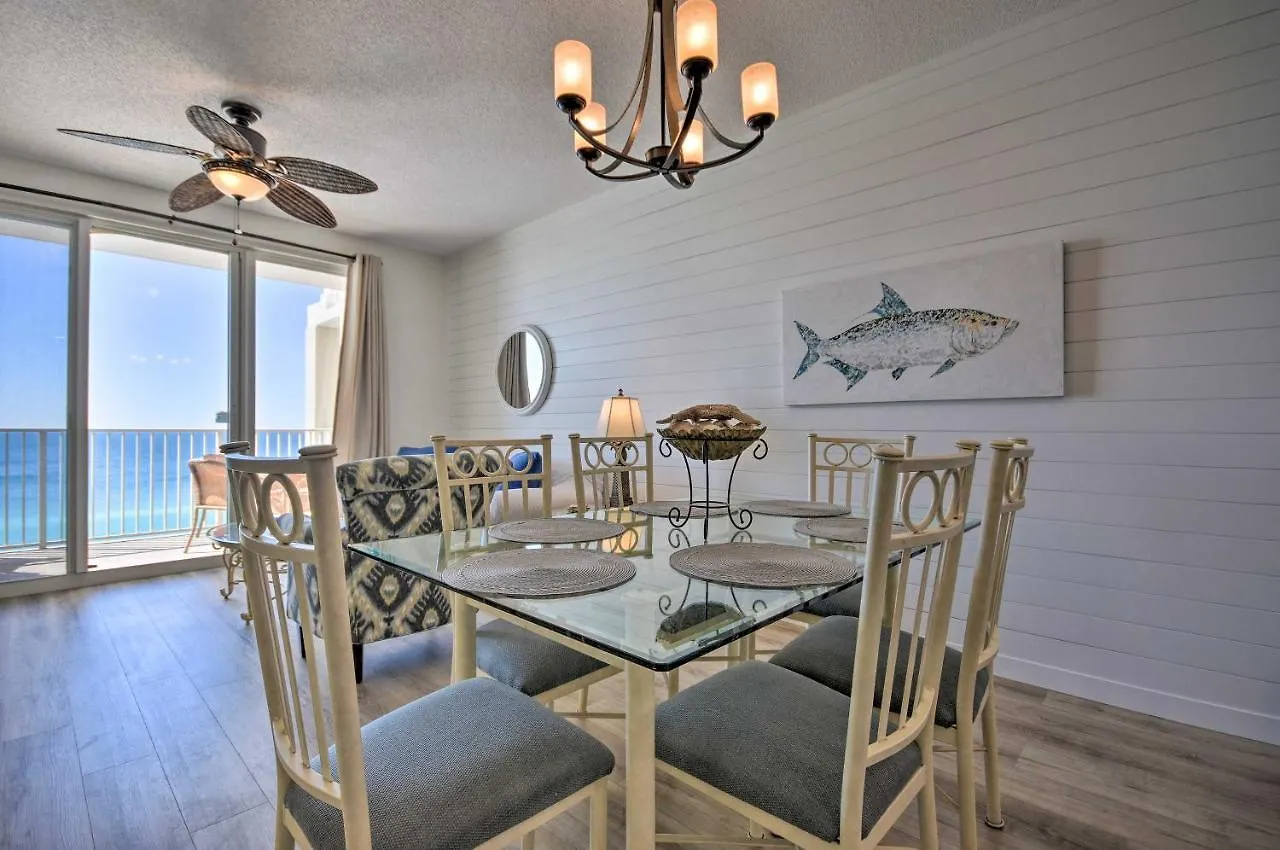 Apartment Renovated Luxury With Sweeping Ocean Views! *