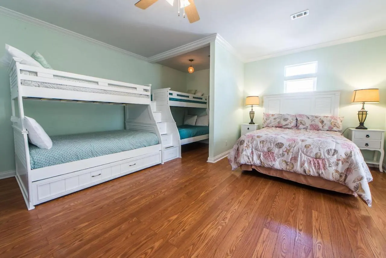 Brzee Holiday home *