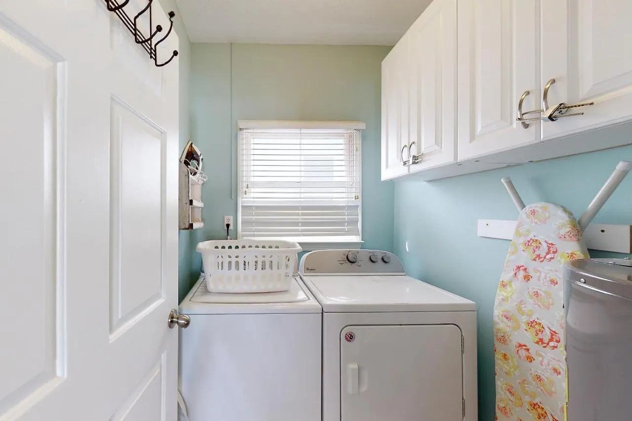 Terra Cotta: Tropical Dreams Holiday home